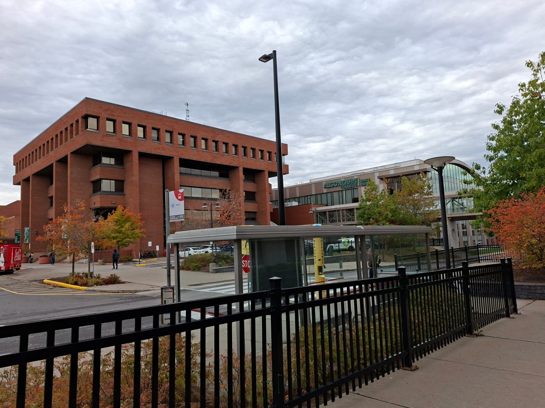 Algonquin College C Building (photograph from the Wikimedia Commons category Algonquin College)