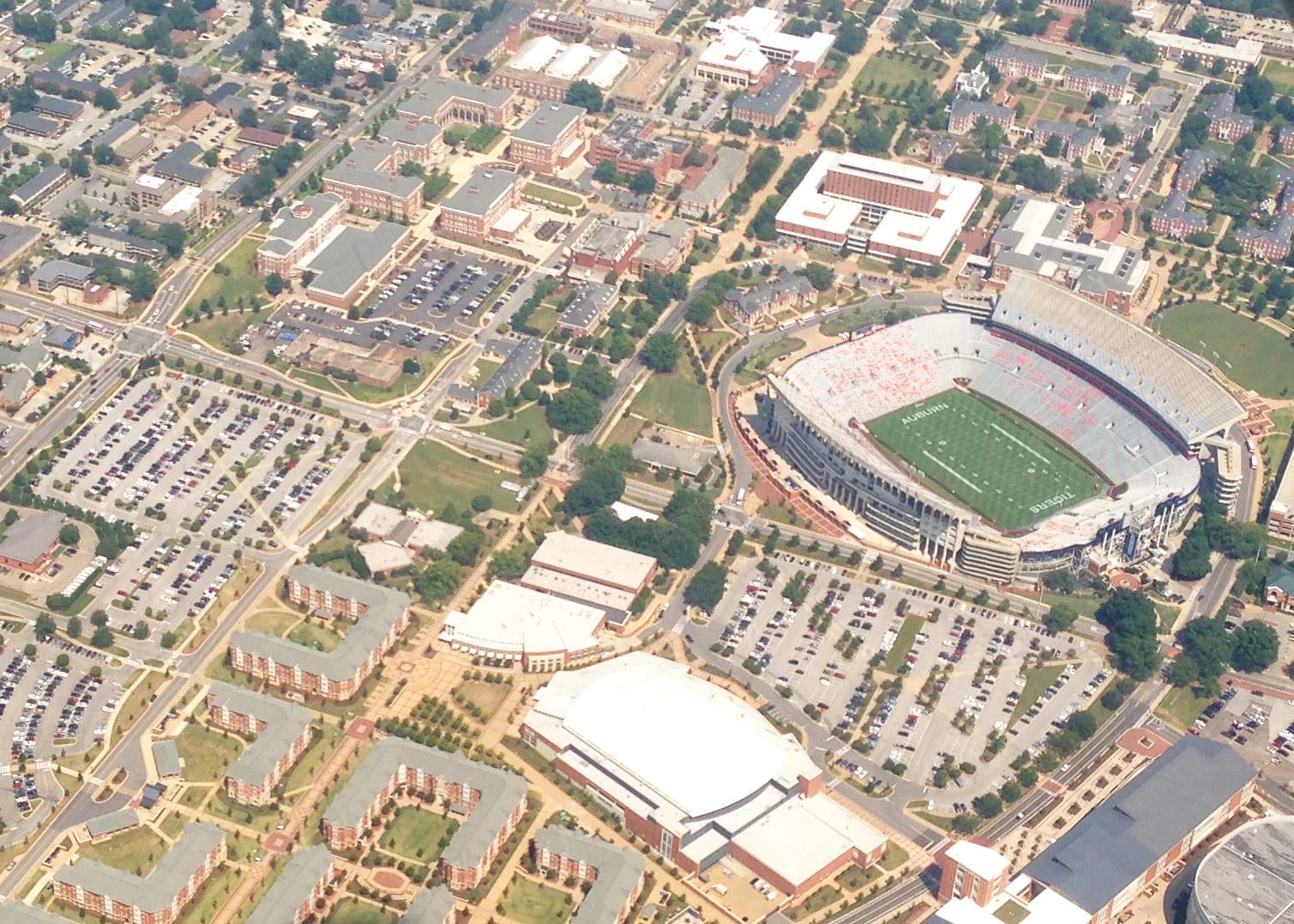 Auburn 2013 Campus Aerial CM (photograph from the Wikimedia Commons category Auburn University)