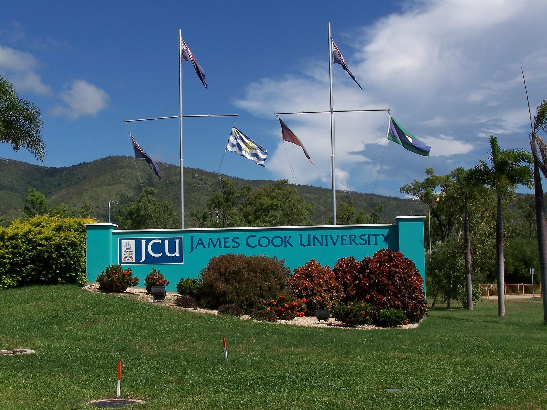 JCU Entrance (photograph from the Wikimedia Commons category James Cook University)