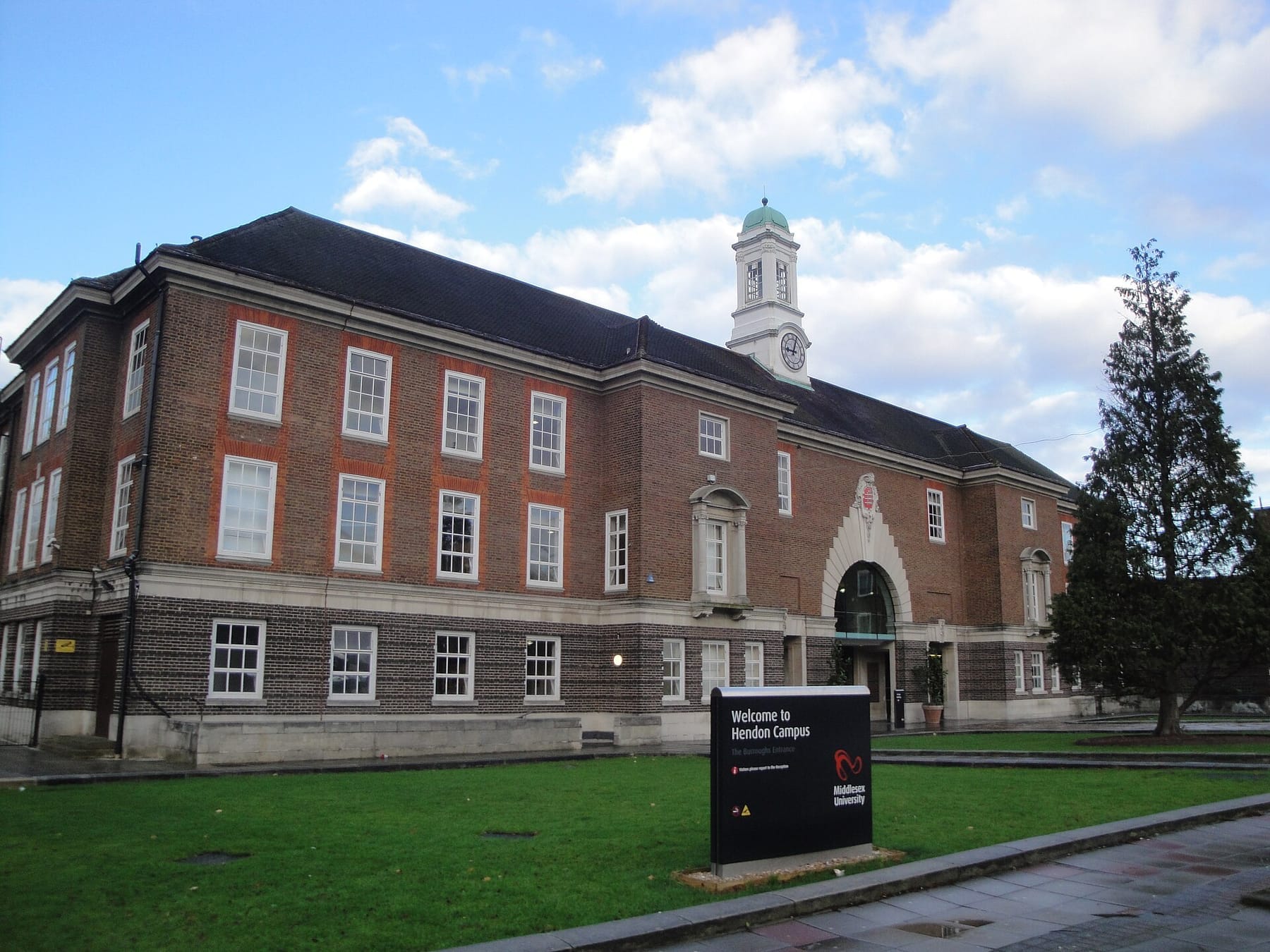 Middlesex University Hendon Campus Burroughs entrance (photograph from the Wikimedia Commons category Middlesex University)